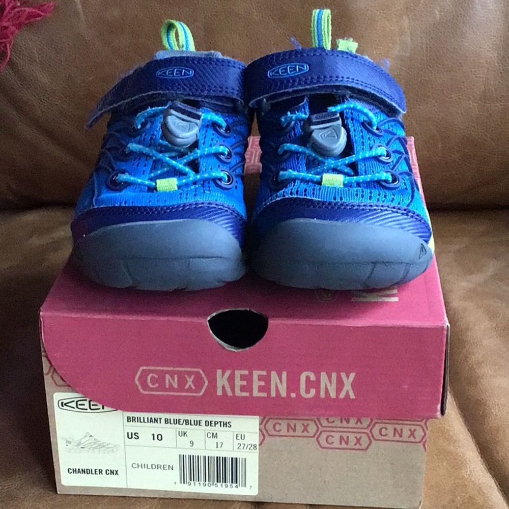Keen toddler size 10 tennis shoes